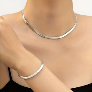 Necklace + Bracelet Minimalist Style Jewelry Set Trendy Snake Chain Design